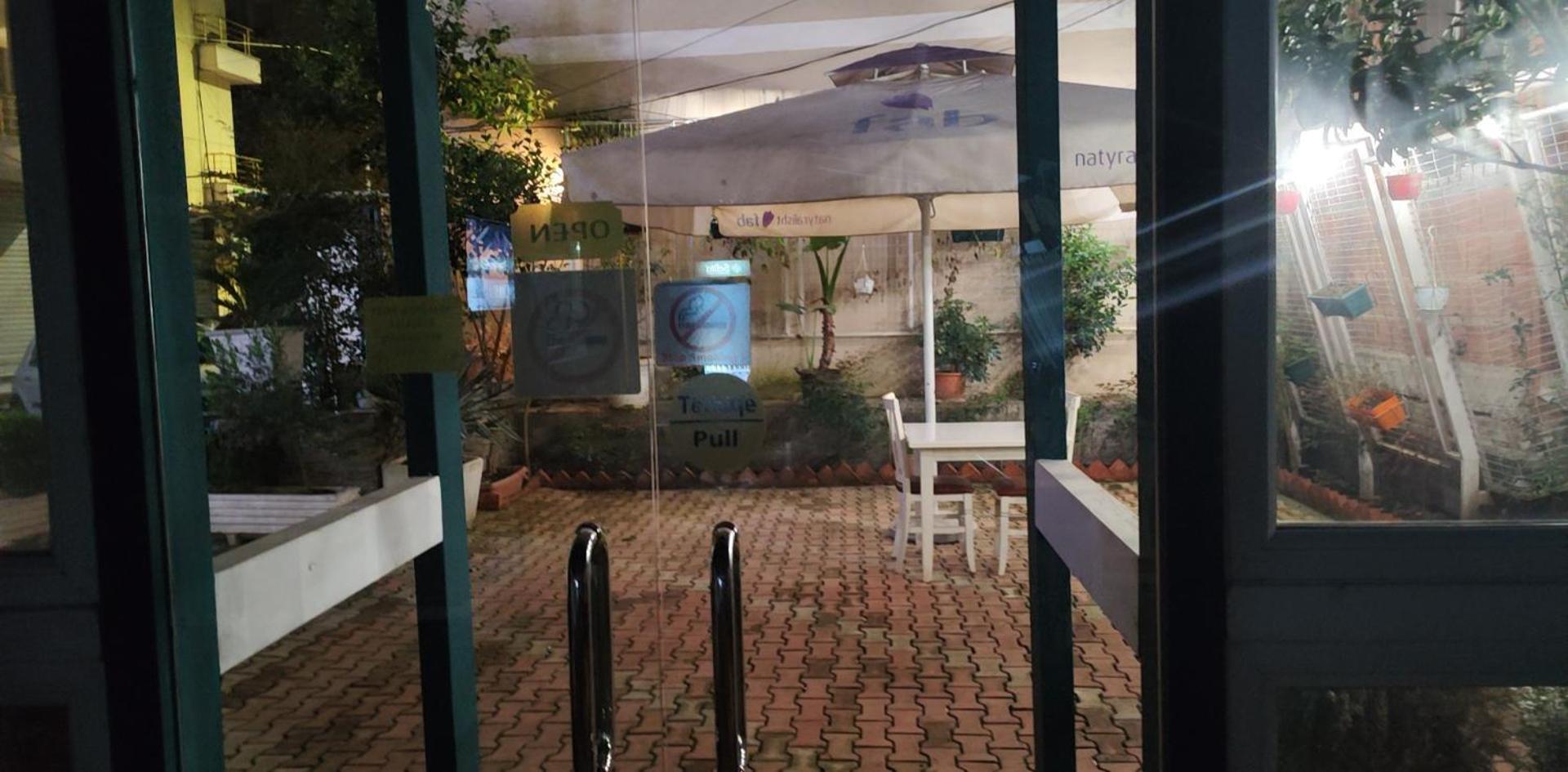 Hotel Kastria Tirana Exterior photo