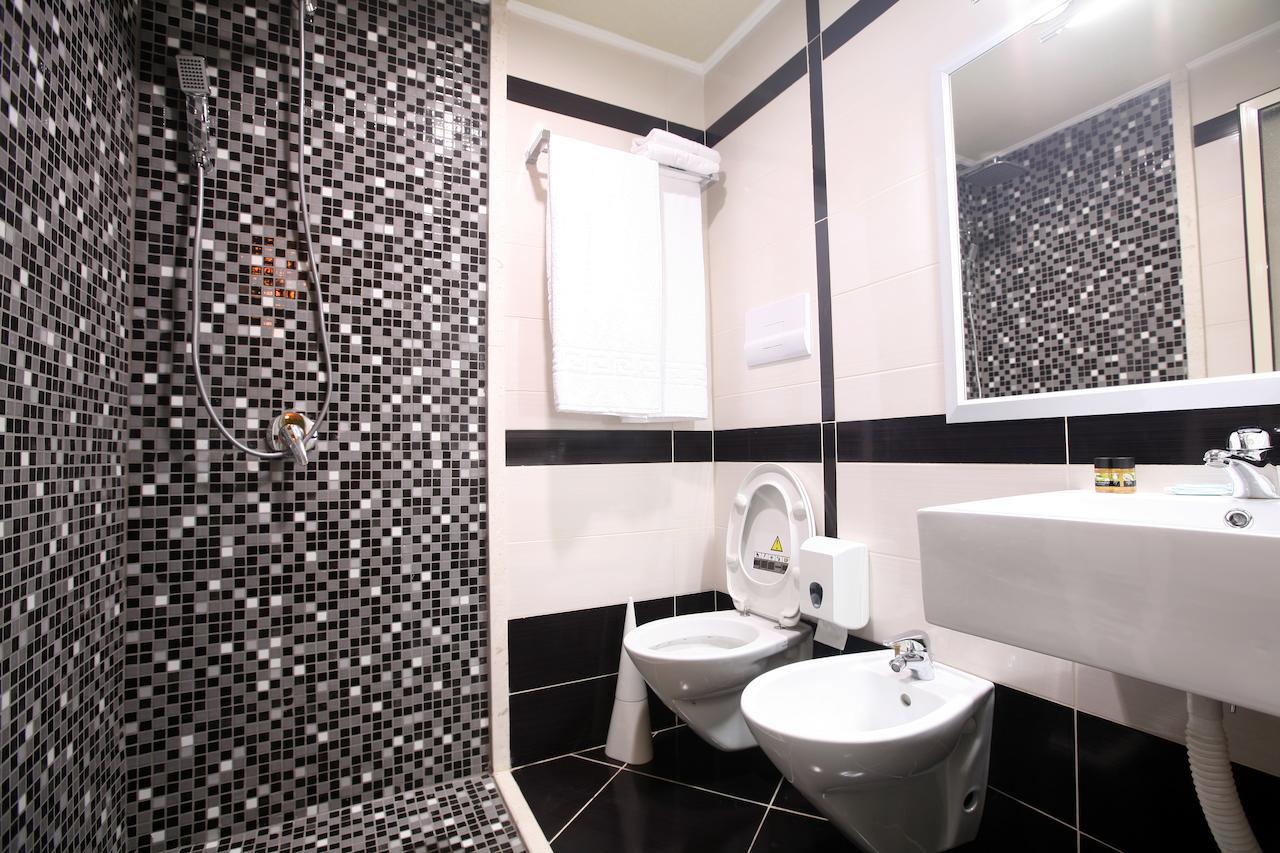 Hotel Kastria Tirana Room photo